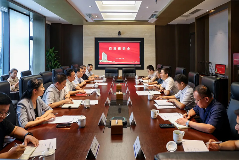 市中區(qū)委書記鞠正江一行到集團開展走訪服務(wù)